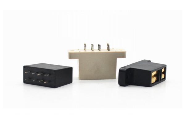 PEEK IC 테스트 소켓